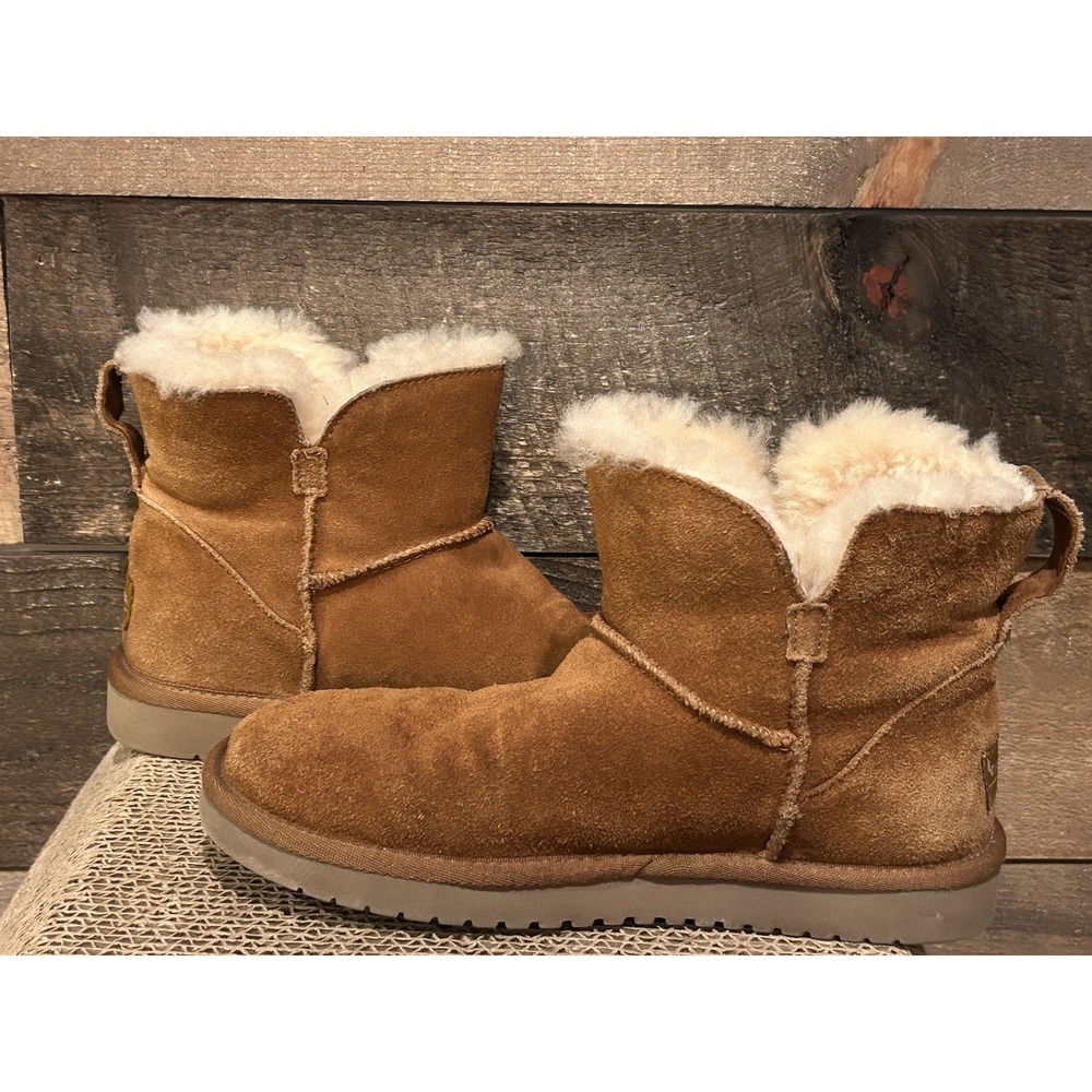 Koolaburra by Ugg Women's Size 6 Leather  Suede Faux‎ Fur Ankle Boots 1015209